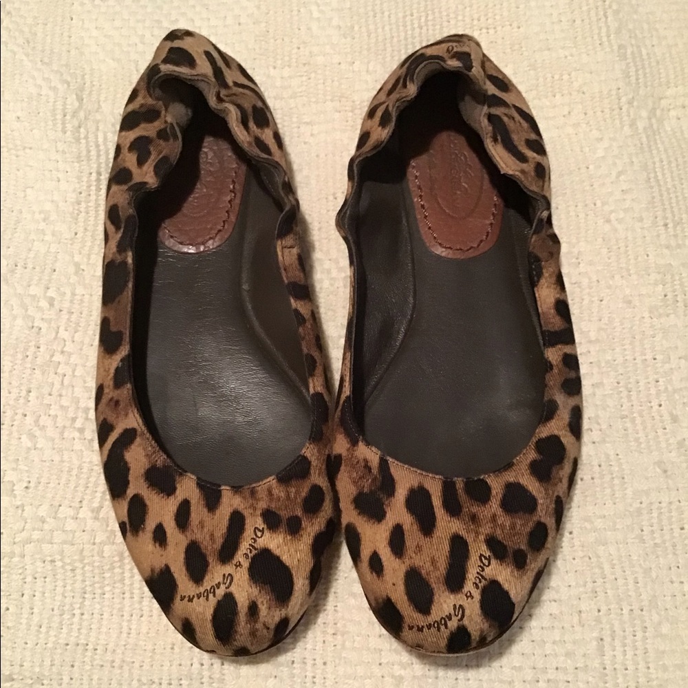 Dolce and Gabbana Leopard Flats Size 37 1/2 (7 1/2)